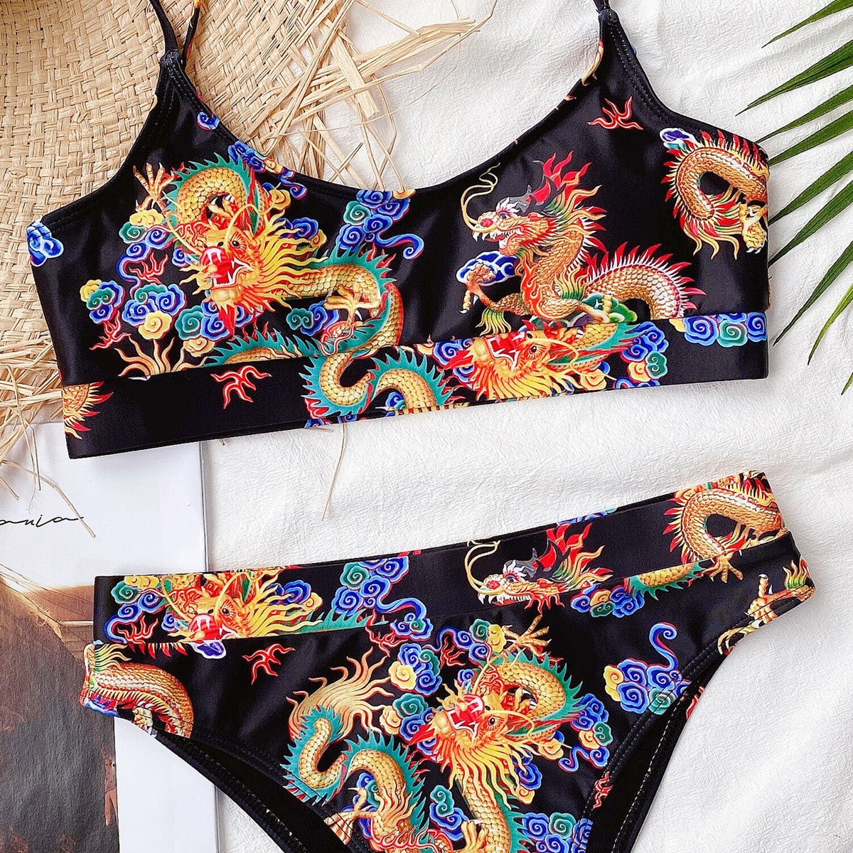 Bikiny s výrazným potiskem Zarusova inspirované Pinterestem
