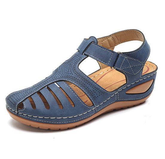 Chic Comfort Zarusova Wedge Sandals