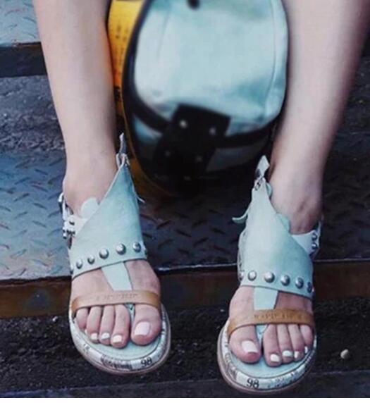Retro sandály s měkkou podrážkou od Zarusova
