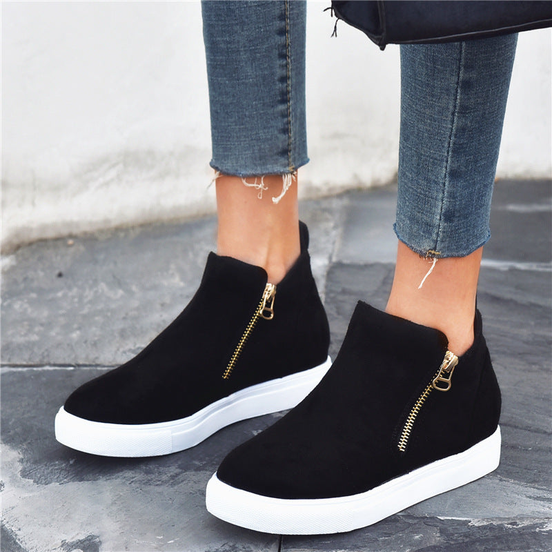 Chic Suede Round Toe Flats by Zarusova
