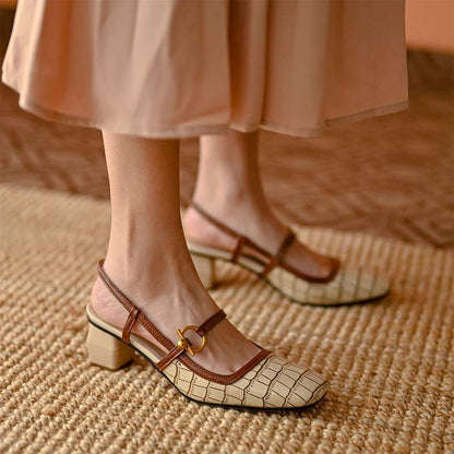 Elegantní boty Mary Jane s hranatou špičkou od Zarusova