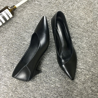 Elegantní černé ovčí kožené podpatky od Zarusova