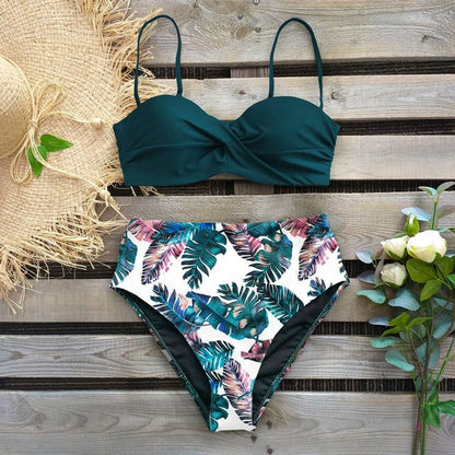 Bikiny s vysokým pasem a květinovým vzorem od Zarusova