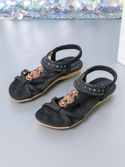 Elegantní diamantové ploché sandály od Zarusova