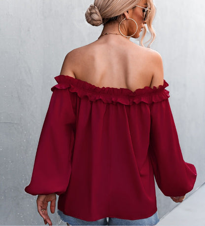 Elegantní top s odhalenými rameny a rukávy v tvaru lampionu od Zarusova