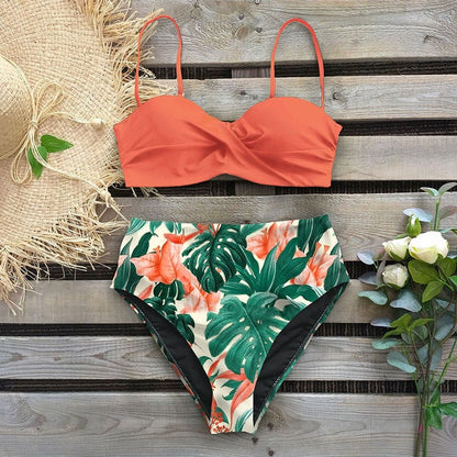 Bikiny s vysokým pasem a květinovým vzorem od Zarusova