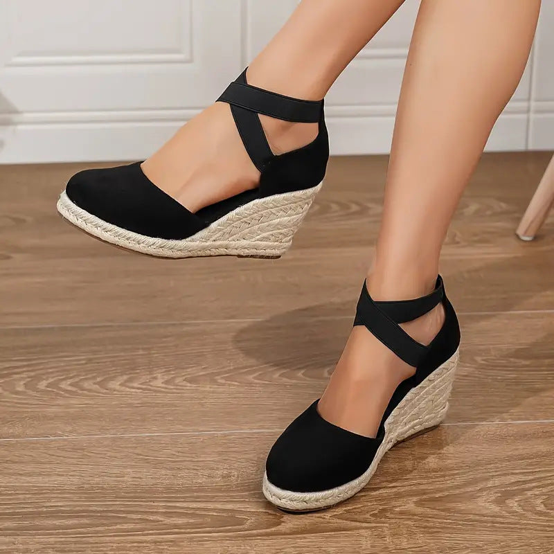 Chic Zarusova Plus Size Sports Sandals