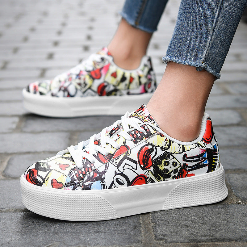 Graffiti Print Zarusova Low-Top Sneakers