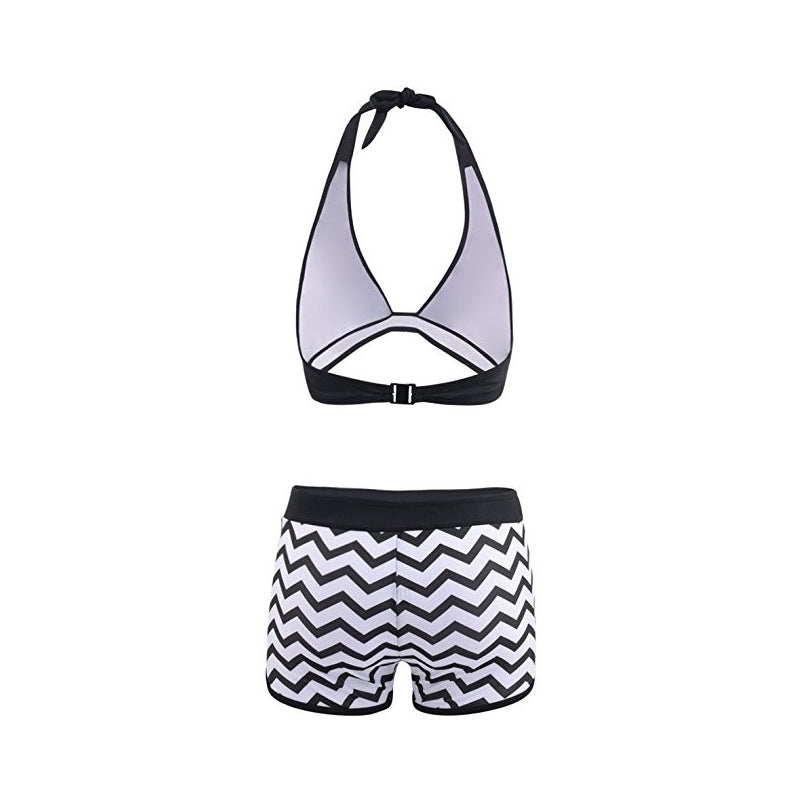 Elegantní bikinový set s kraťasy Zarusova a cikcakovým vzorem