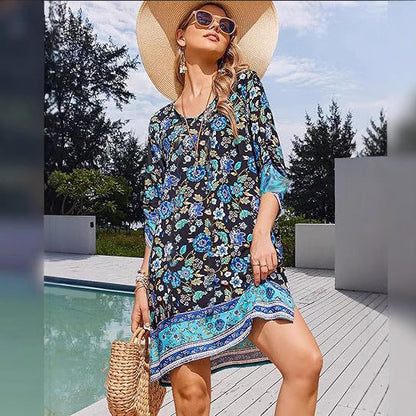 Minišaty Zarusova s květinovým vzorem a střapci v boho stylu