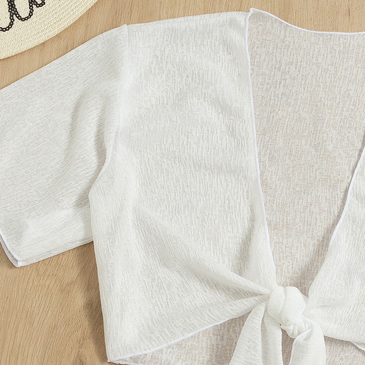 Elegantní bílý set bikin s rozděleným výstřihem od Zarusova