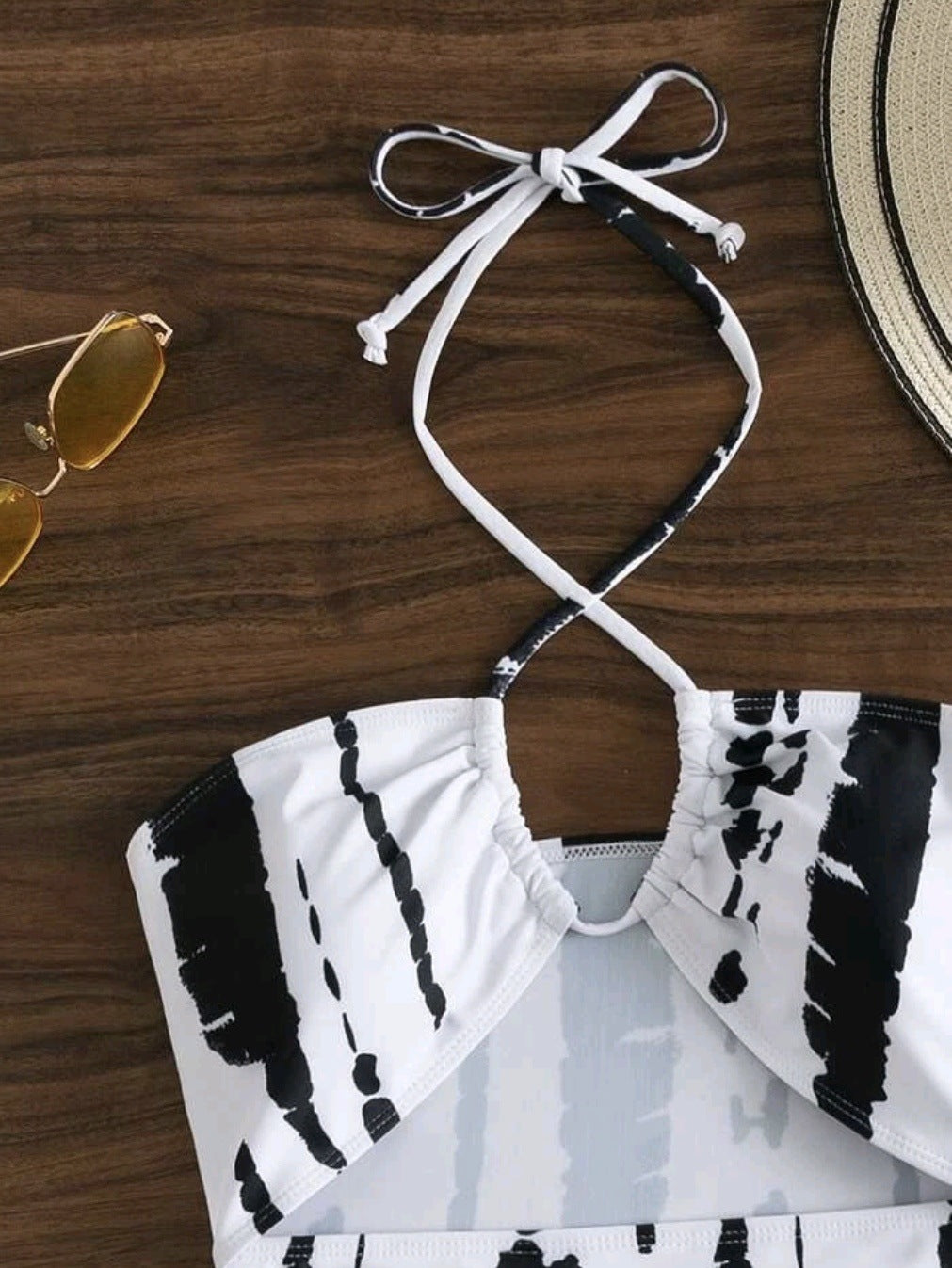Elegantní bikinový set s rozdělením, plavky Zarusova