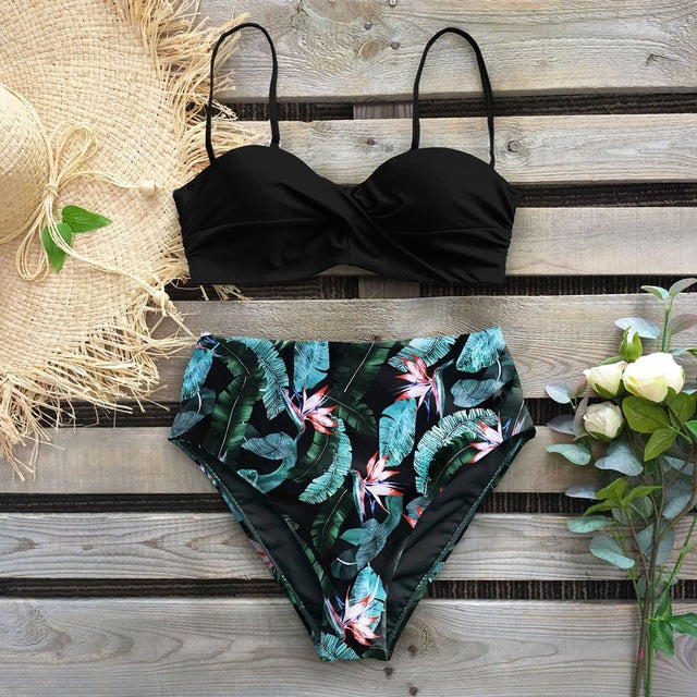 Bikiny s vysokým pasem a květinovým vzorem od Zarusova