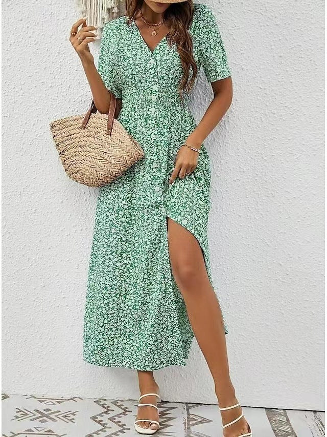 Elegantní šaty s výstřihem do V a rozparkem od Zarusova