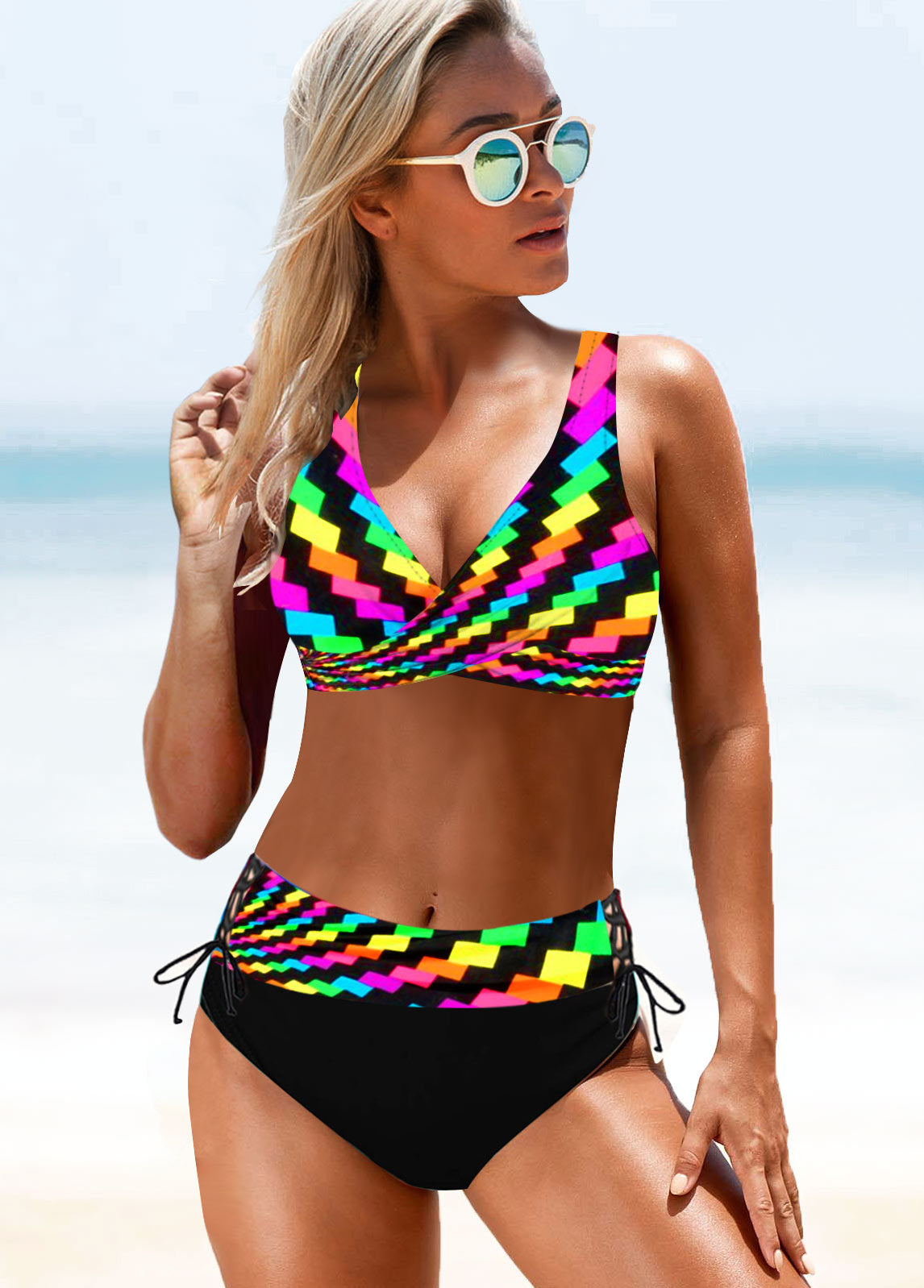 Živé bikiny s vysokým pasem od Zarusova