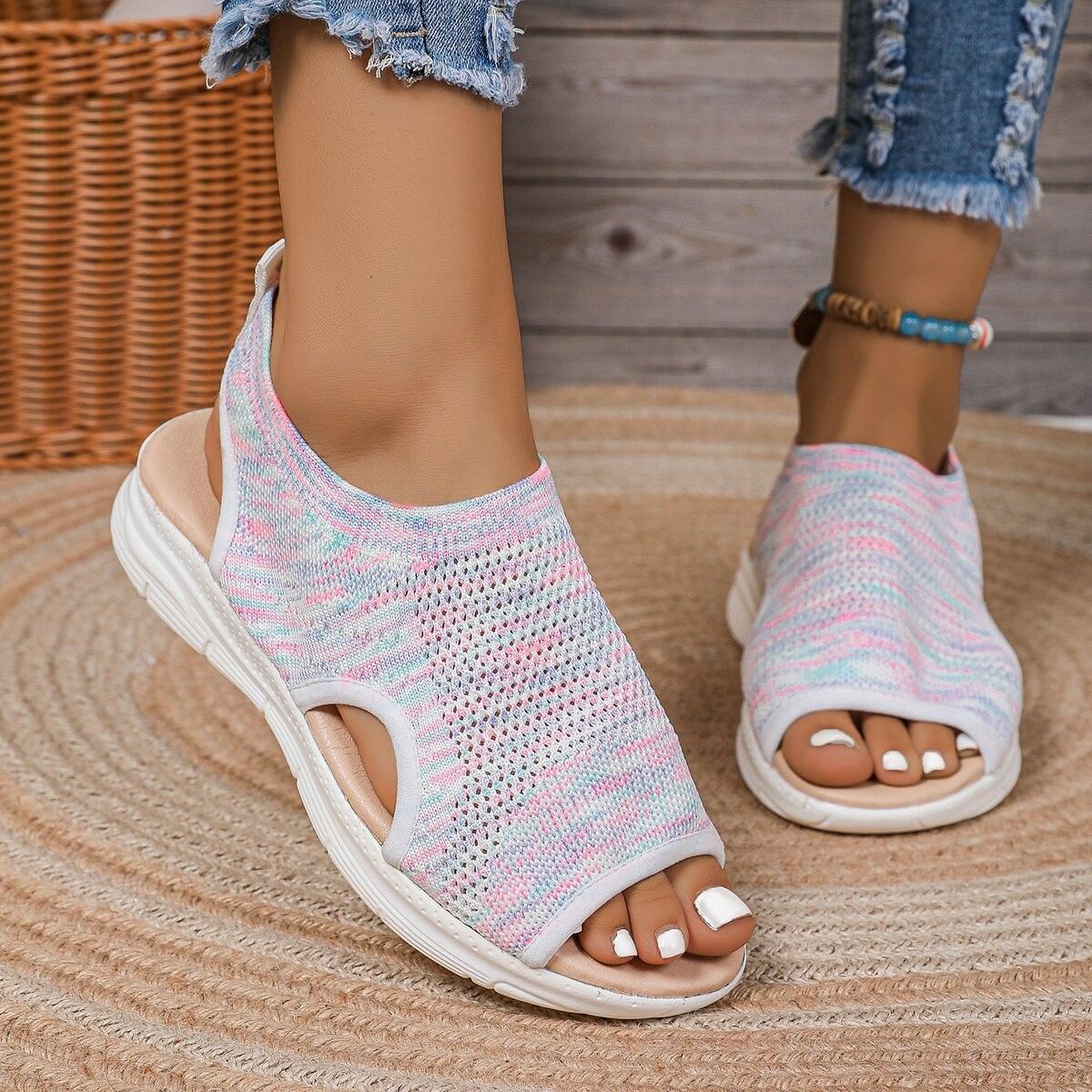Prodyšné sandály z flyknit od Zarusova