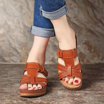 Dámské sandály Zarusova na klínku Vintage Slip-On