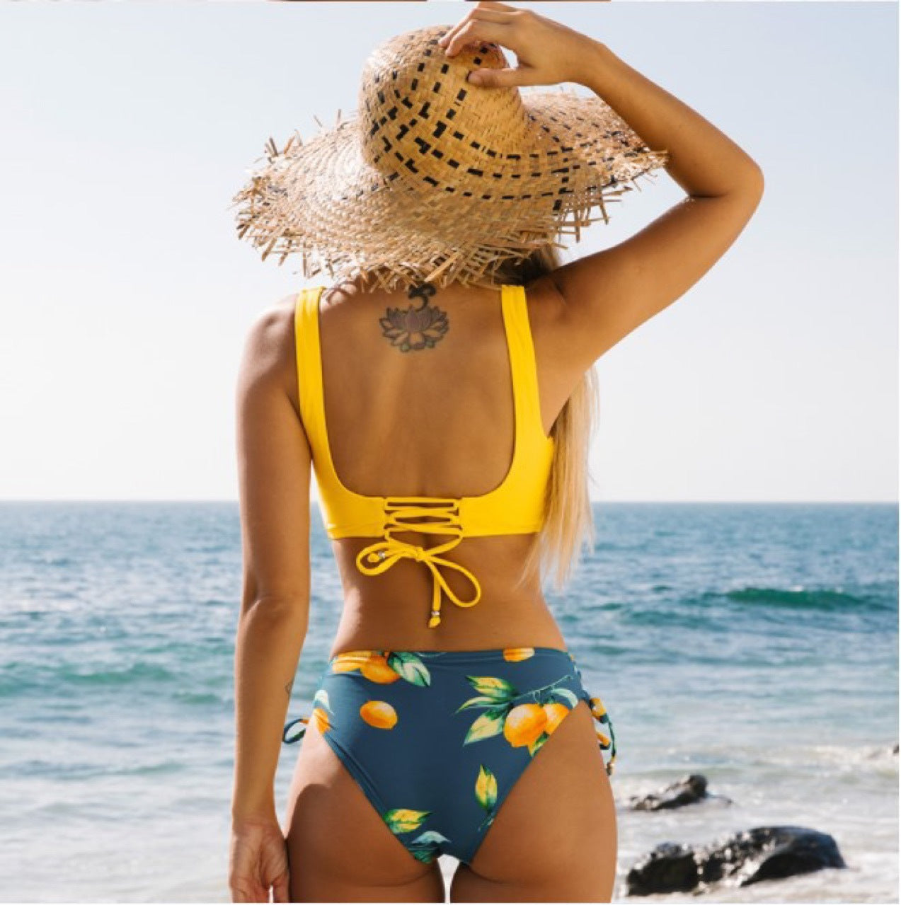 Zářivě žluté bikiny Zarusova inspirované Pinterestem