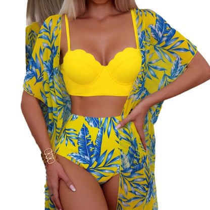 Bikiny s vysokým pasem a zářivým vzorem javorového listu od Zarusova