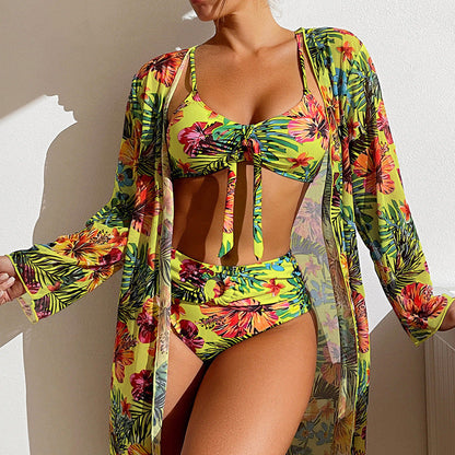 Bikinový set s květinovým rozparkem od Zarusova